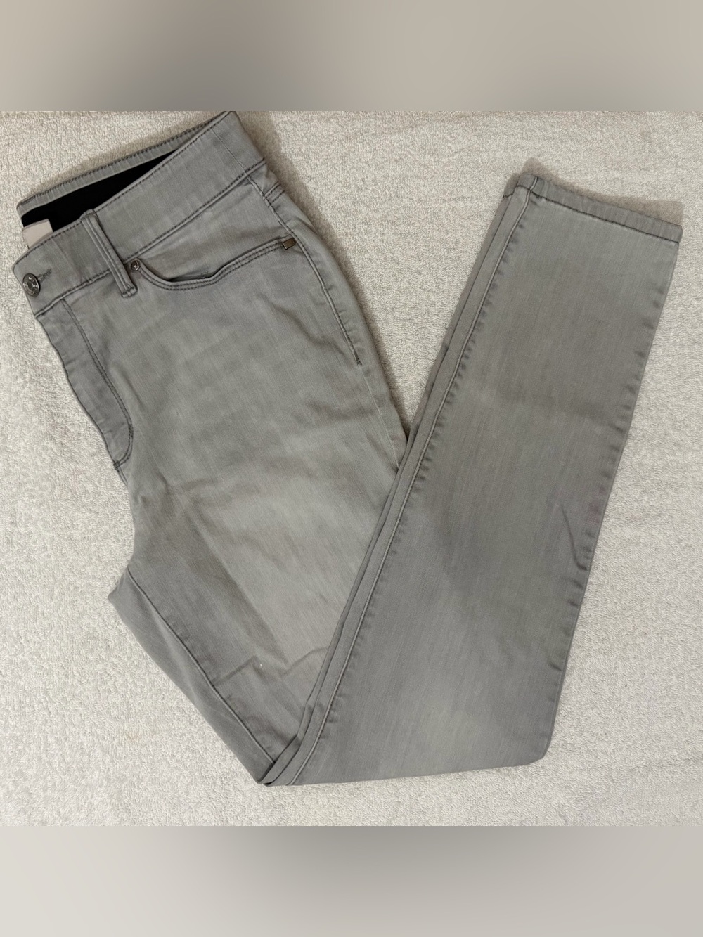 Chico's 1R US 8 Slim Leg Skinny Jeans Stretch Classic 5 Pocket Platinum Denim
